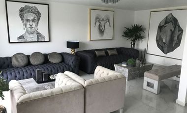 Excelente Casa en Venta en Ubicacion Priviligiada Parques de La Herradura