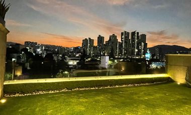 Excelente Casa en Venta en Ubicacion Priviligiada Parques de La Herradura