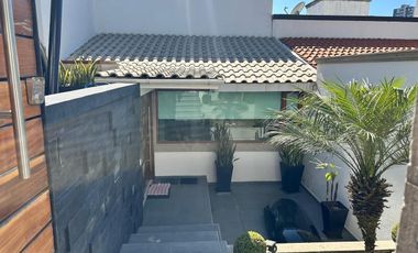 Excelente Casa en Venta en Ubicacion Priviligiada Parques de La Herradura