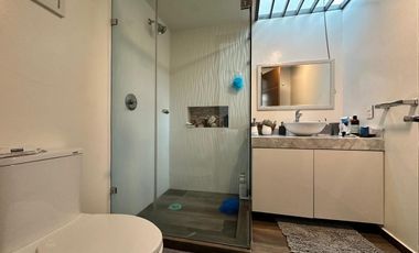 Excelente Casa en Venta en Ubicacion Priviligiada Parques de La Herradura