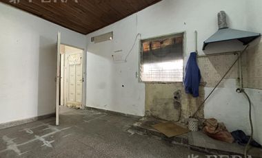 Venta de casa 3 ambientes en Villa Dominico
