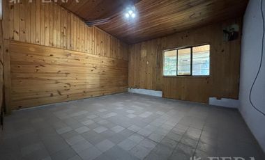 Venta de casa 3 ambientes en Villa Dominico