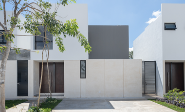 Casa en privada de 3 recámaras, Piscina, terreno de 399m2! Últimas unidades!