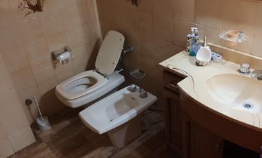Excelente Casa Equipada para 7 pers. con gran parque - 5 Amb - Centro San Pedro