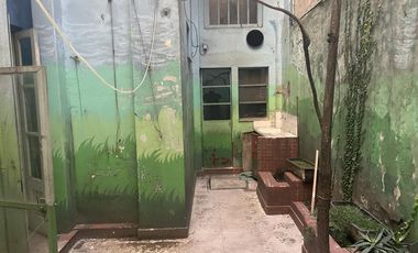 Local  110 m2  en esquina Echeverria y Amenabar
