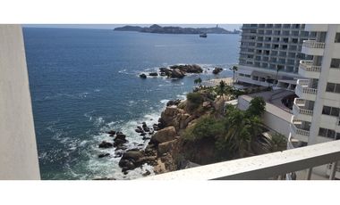 VENTA BONITA SUITE TORRES GEMELAS AV COSTERA CLUB DEPORT ACAPULCO