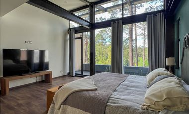 CASA MODERNA EN CONDOMINIO, BOSQUE VERDE