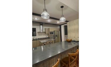CASA MODERNA EN CONDOMINIO, BOSQUE VERDE