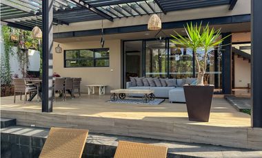 CASA MODERNA EN CONDOMINIO, BOSQUE VERDE
