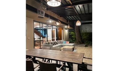 CASA MODERNA EN CONDOMINIO, BOSQUE VERDE