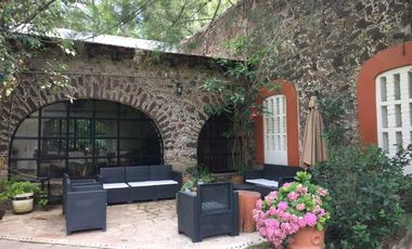 HERMOSA HACIENDA CON 9 RECÁMARAS