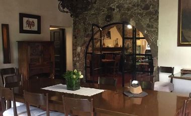 HERMOSA HACIENDA CON 9 RECÁMARAS