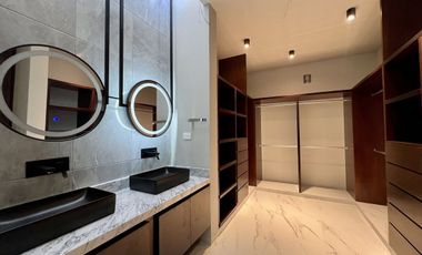 Casa en venta en privada residencial zona de Chablekal