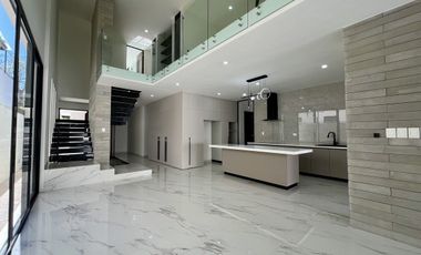 Casa en venta en privada residencial zona de Chablekal