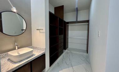 Casa en venta en privada residencial zona de Chablekal