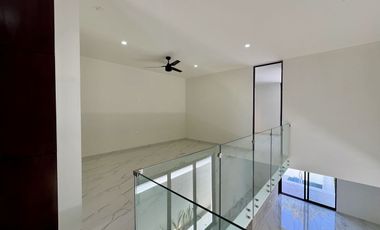 Casa en venta en privada residencial zona de Chablekal