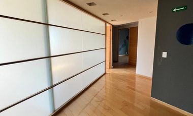 Renta oficina de 408 m² acondicionada en  Santa María, Monterrey