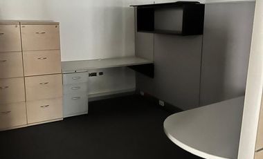 Renta oficina de 408 m² acondicionada en  Santa María, Monterrey