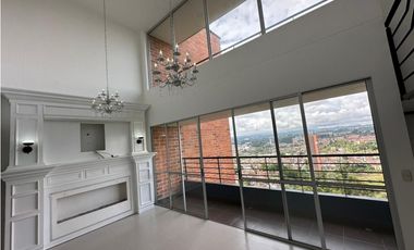 Alquilo apartamento penthouse 2 habit. ubicado en Rionero