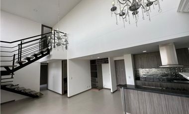 Alquilo apartamento penthouse 2 habit. ubicado en Rionero