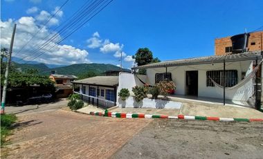Maat vende Casa, El Mirador -Villeta 184m2 $295Millones
