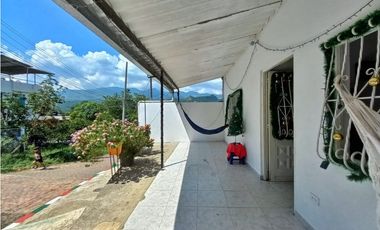 Maat vende Casa, El Mirador -Villeta 184m2 $295Millones
