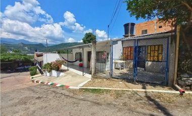 Maat vende Casa, El Mirador -Villeta 184m2 $295Millones