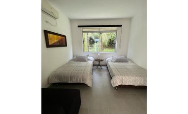 CASA FINCA ENTRE SAN JERÓNIMO Y SANTA FE DE ANTIOQUIA