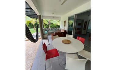 CASA FINCA ENTRE SAN JERÓNIMO Y SANTA FE DE ANTIOQUIA