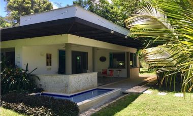 CASA FINCA ENTRE SAN JERÓNIMO Y SANTA FE DE ANTIOQUIA
