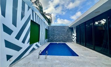 ELEGANTE CASA DE 438 metros EN SECTOR EXCLUSIVO