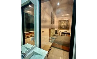 ELEGANTE CASA DE 438 metros EN SECTOR EXCLUSIVO