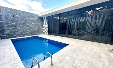 ELEGANTE CASA DE 438 metros EN SECTOR EXCLUSIVO