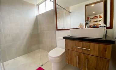 VENDEMOS APARTAMENTO PENTHOUSE DUPLEX POBLADO SECTOR CC. SANTAFE