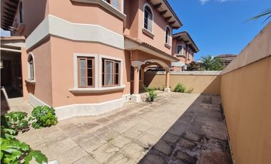SE VENDE CASA EN COSTA SUR - EL DORAL
