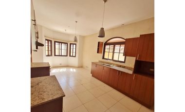 SE VENDE CASA EN COSTA SUR - EL DORAL