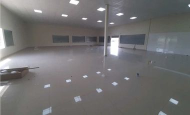 ALQUILO LOCAL EN ARRAIJAN POR LA AUTOPISTA FRENTEA A LA TEXACO