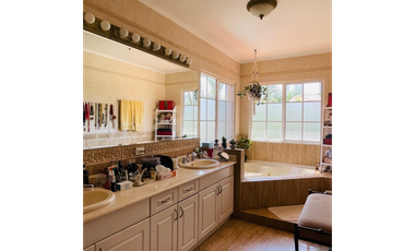 🌟 Experience Absolute Exclusivity in Costa del Este 🌟