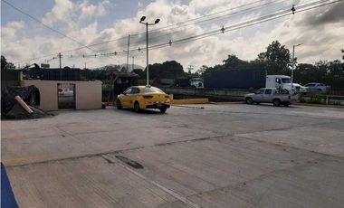 ALQUILO LOCAL ARRAIJAN EN LA AUTOPISTA AL LADO DE TEXACO