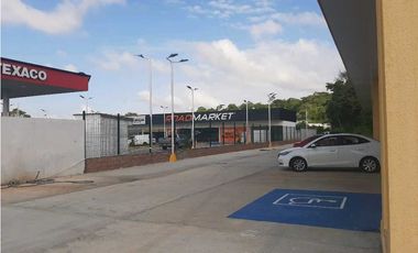 ALQUILO LOCAL ARRAIJAN EN LA AUTOPISTA AL LADO DE TEXACO