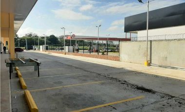 ALQUILO LOCAL ARRAIJAN EN LA AUTOPISTA AL LADO DE TEXACO