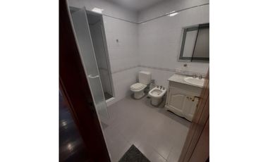 EXCELENTE CHALET DE 7 AMBIENTES STELLA MARIS.