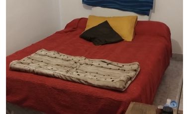 VENTA - CASA 3 DORMITORIOS - ARGÜELLO NORTE