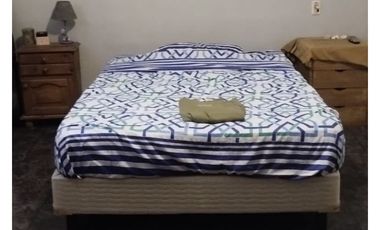 VENTA - CASA 3 DORMITORIOS - ARGÜELLO NORTE