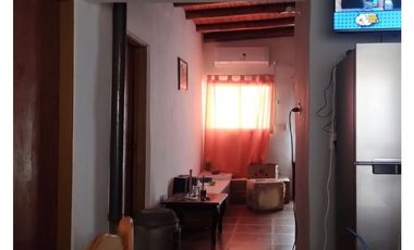 VENTA - CASA 3 DORMITORIOS - ARGÜELLO NORTE
