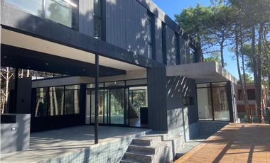 CASA EN VENTA VILLAROBLES 503 BRISAS