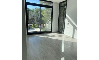 CASA EN VENTA VILLAROBLES 503 BRISAS