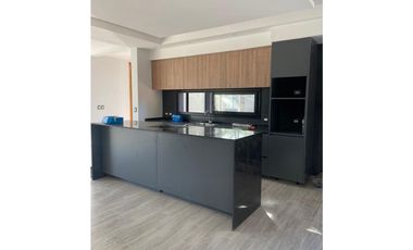 CASA EN VENTA VILLAROBLES 503 BRISAS