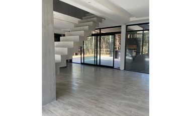 CASA EN VENTA VILLAROBLES 503 BRISAS