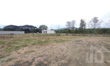 VENTA DE TERRENO URBANIZADO  EN SANTA ANA